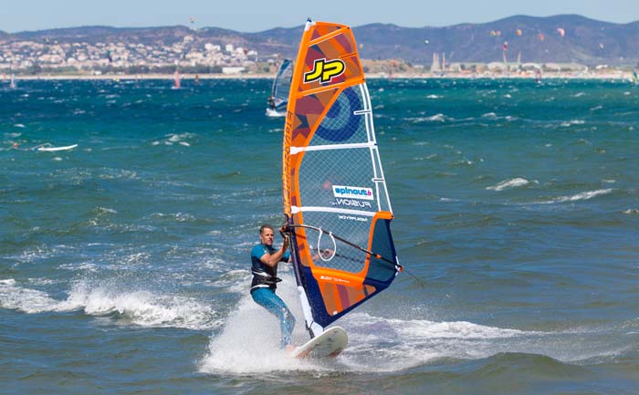 Le matériel indispensable pour débuter en windsurf.