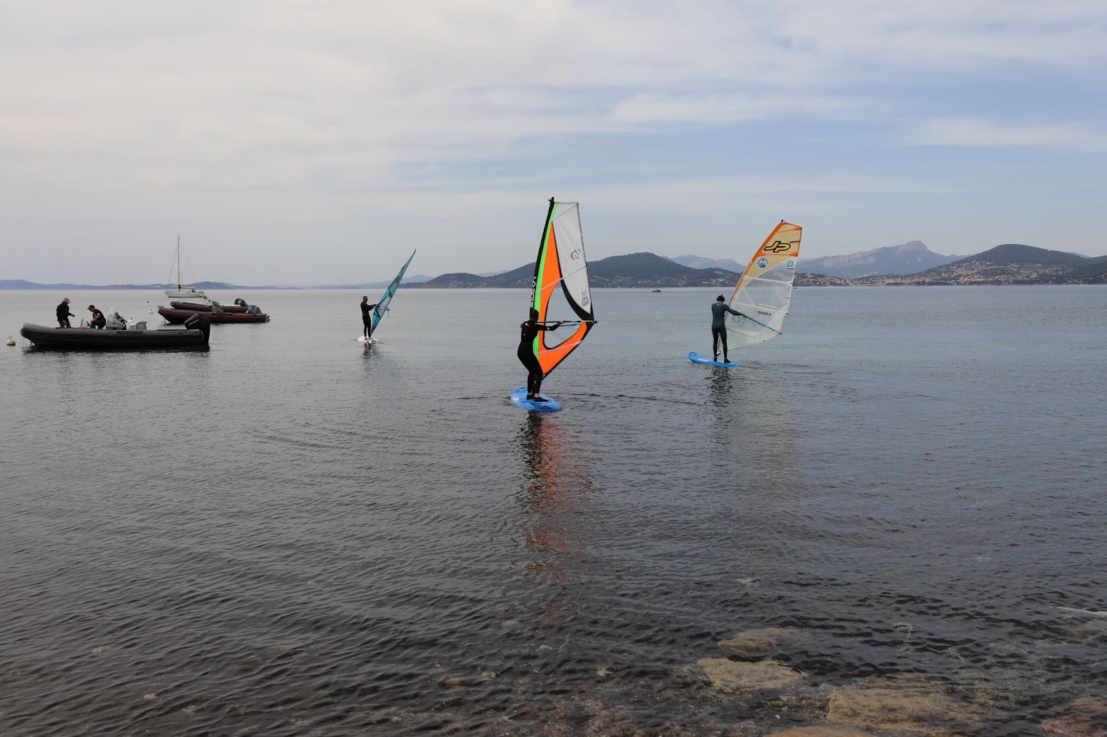 cours-windsurf-giens-spinout-stages-initiation-hyeres-camping