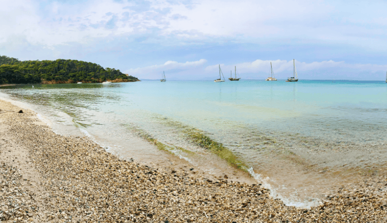 Spinout-windsurf-voile-almanarre-location-velo-porquerolles