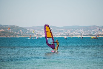 windsurf baie de l'almanarre